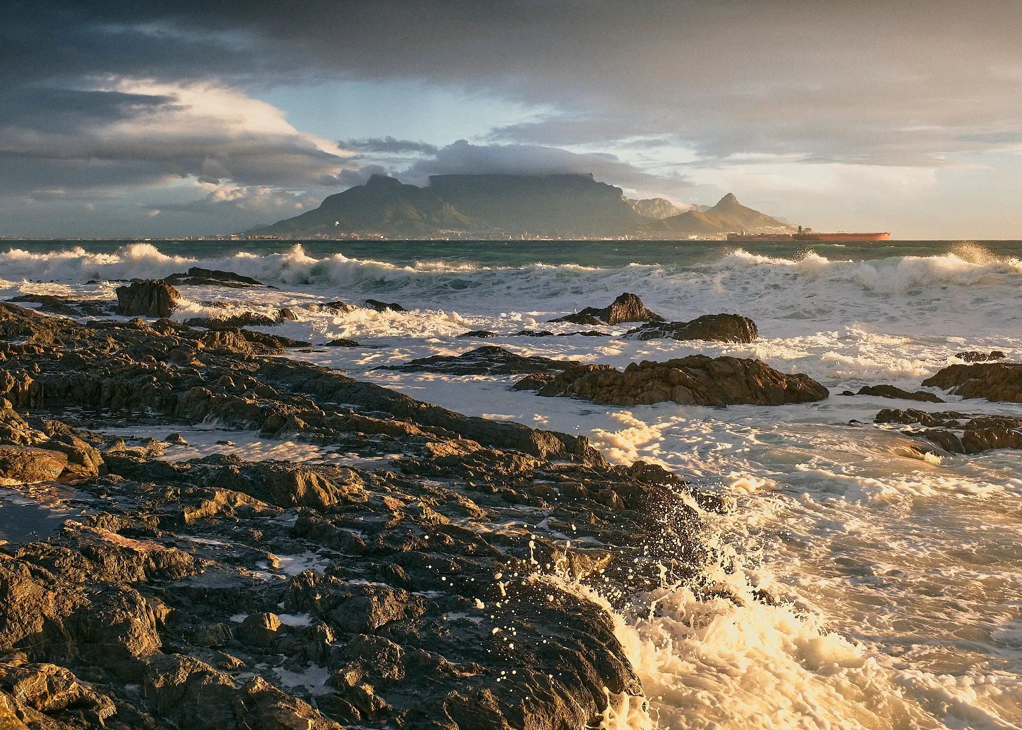 Inside the Photo - South Africa Table Mountain by Wesley Jacobs