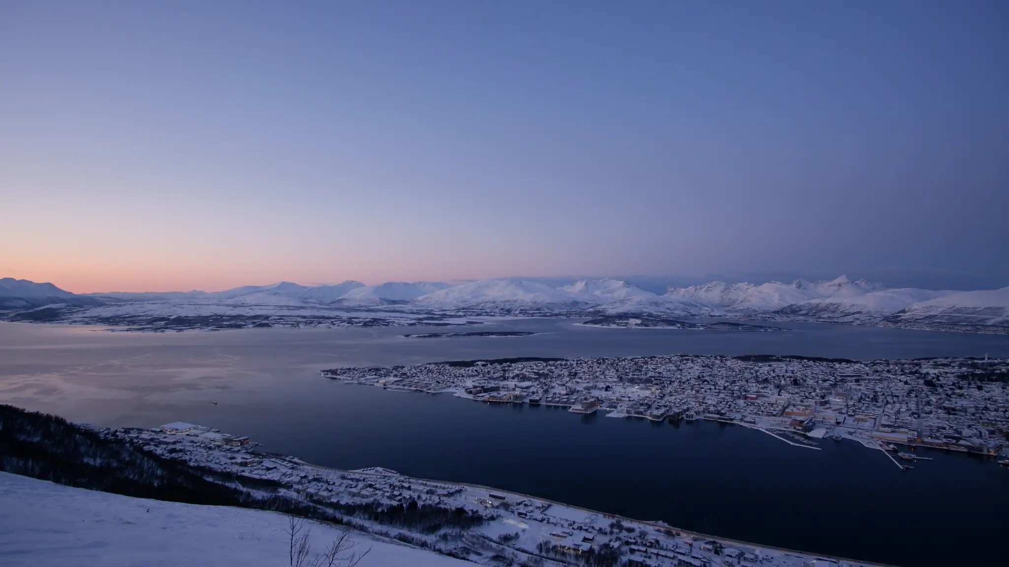 Matteo Franchi Foto - My Travel Diary Chronicles, trekking on Mount Storsteinen